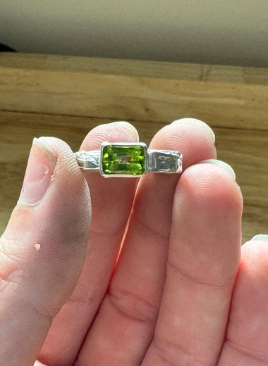 Dewlit Meadow Ring - Size 6.5